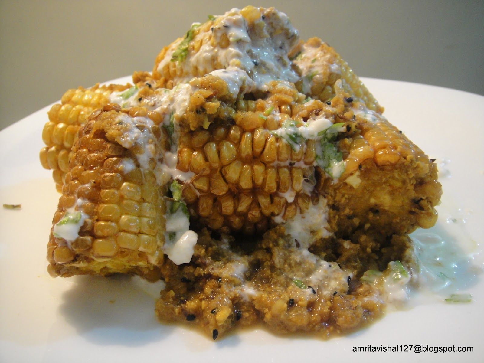 Sweet 'n' Savoury Corn on the Cob in rich Onion sauce