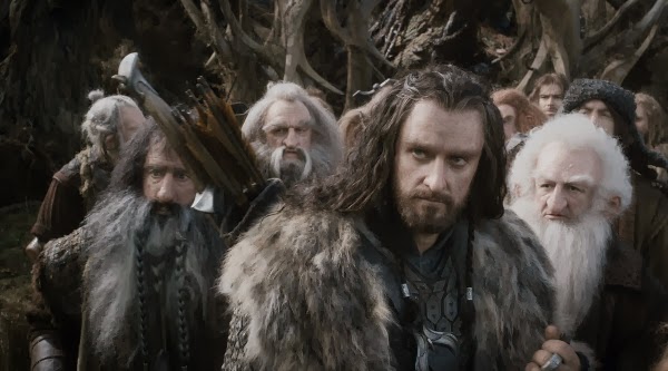 Richard Armitage con el resto de enanos en una escena de El Hobbit, la Desolación de Smaug