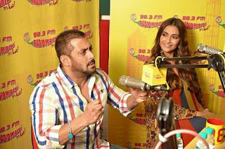 Sonam Kapoor and Salman Khan at 98.3 FM Radio to promote their upcoming movie Prem Ratan Dhana Payo