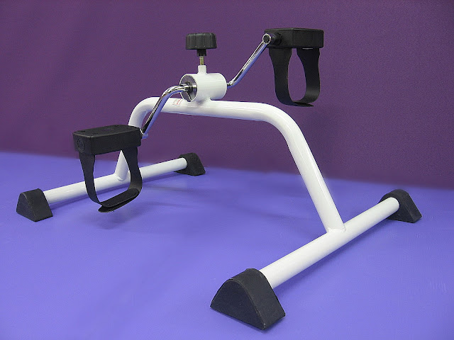 4. Deluxe pedal exerciser 豪华运動手脚物理治療器 Alat fisioterapi latih gerakan tangan dan kaki mewah