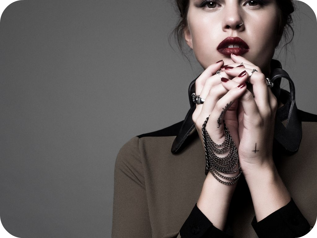 Toxylicious Exclusive Preview Regal Rose Darkly Decedent Collection