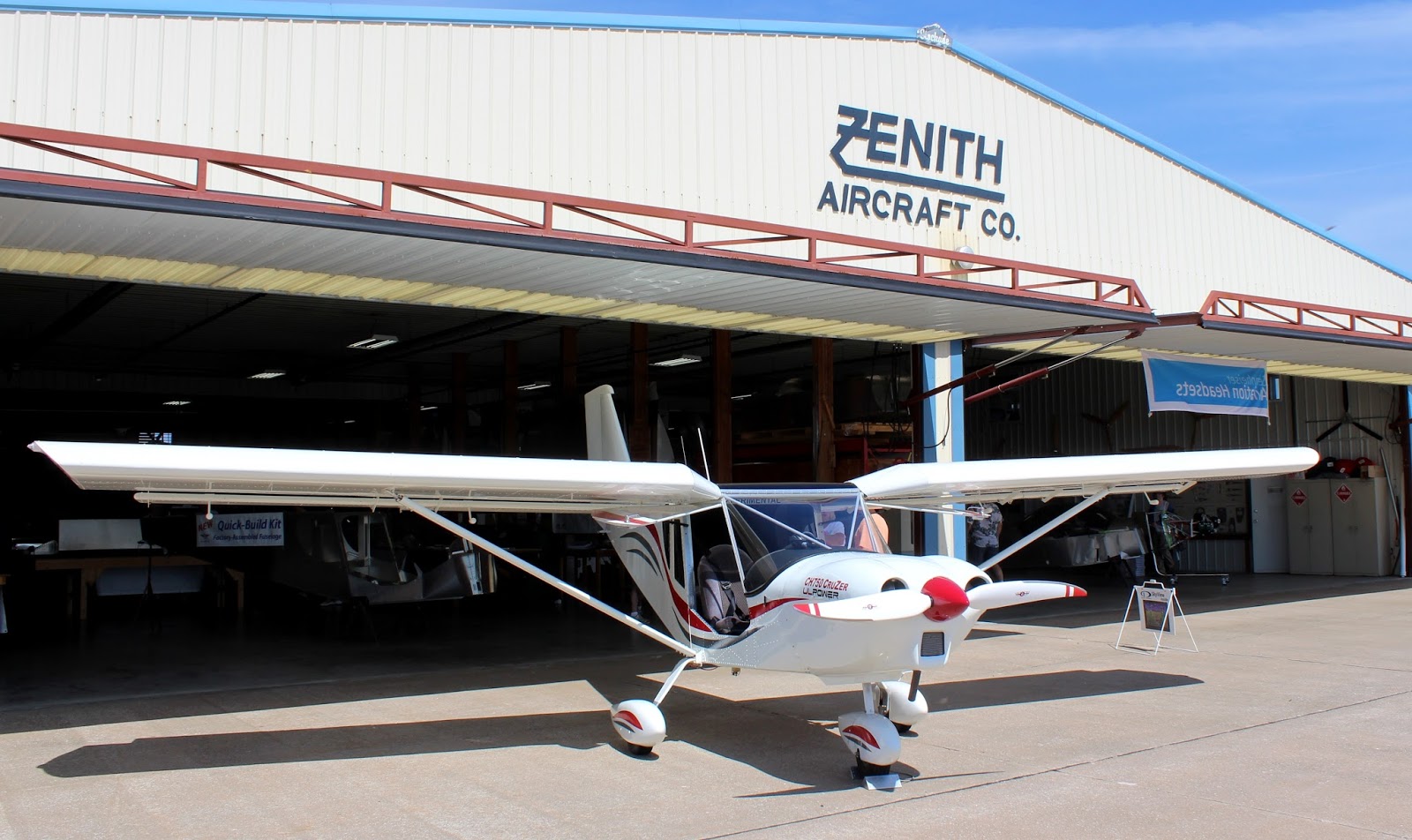 The Aero Experience Zenith Aircraft Company Demonstrates Line of Kit