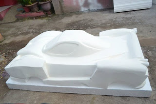 <img alt='Mobil Putih Dari Styrofoam' src='https://www.facebook.com/media/set/?set=a.649463705159726.1073741896.368018793304220&type=3' title='Dekorasi Styrofoam 3D'/>
