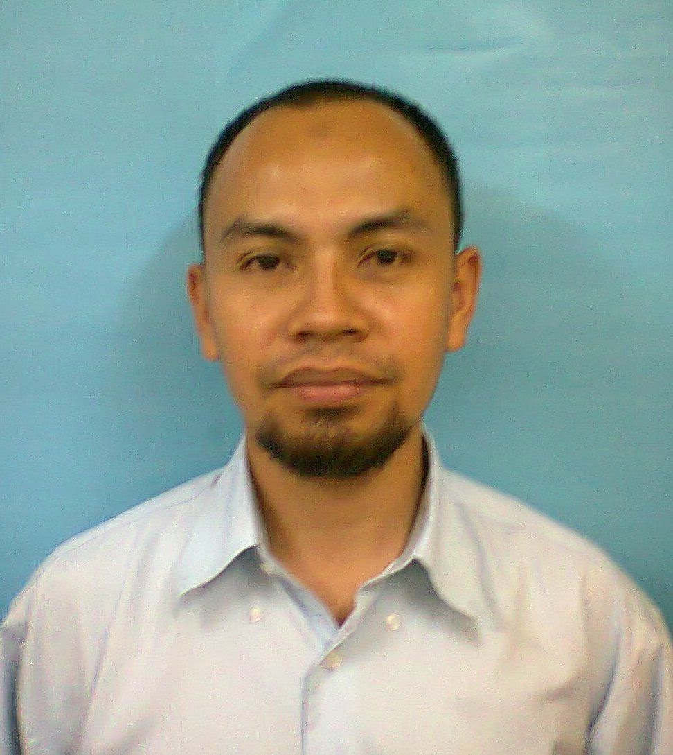 PEMBANTU TADBIR