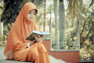 Foto Foto Wanita Cantik Ketika Berjilbab