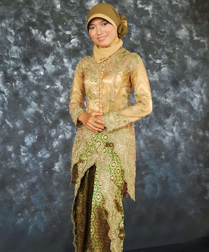 kebaya muslim untuk wisuda terbaru 2017/2018 kebaya muslim untuk wisuda terbaru 2017/2018