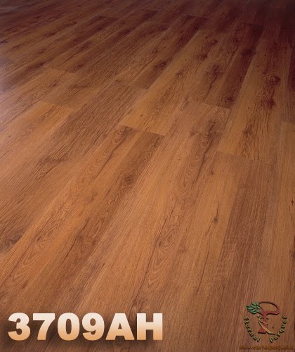 Parquet laminato Kaindl MC-ONE CLASSIC acquastop in 7 essenze diverse
