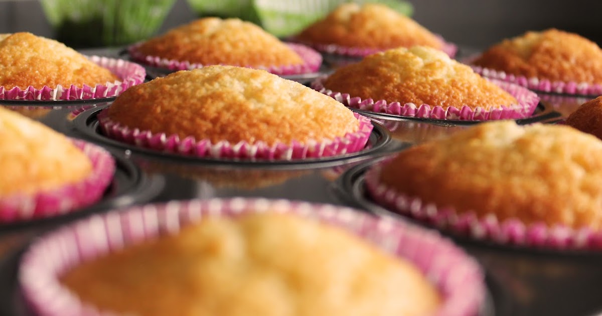 Mat och glass Muffins med glasyr eller sagocupcakes