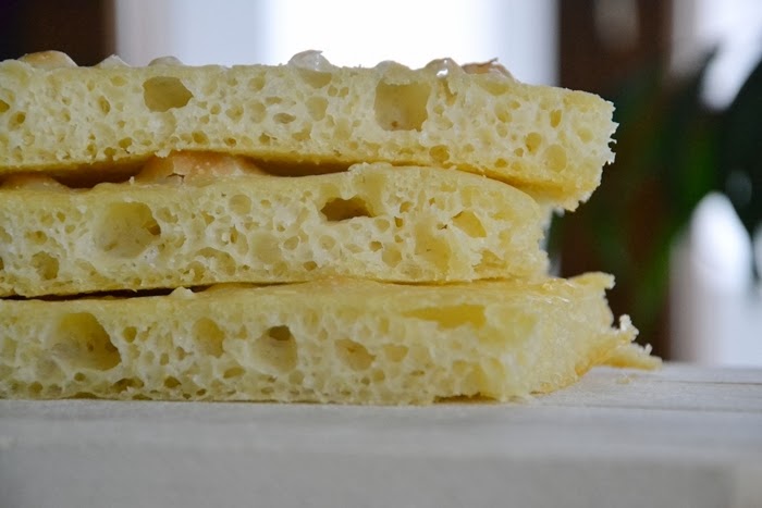 focaccia di semola rimacinata con pasta madre