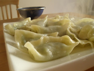 The Do-It-Yourself Mom: Mandarin Mondays: 包饺子 (Make Dumplings)