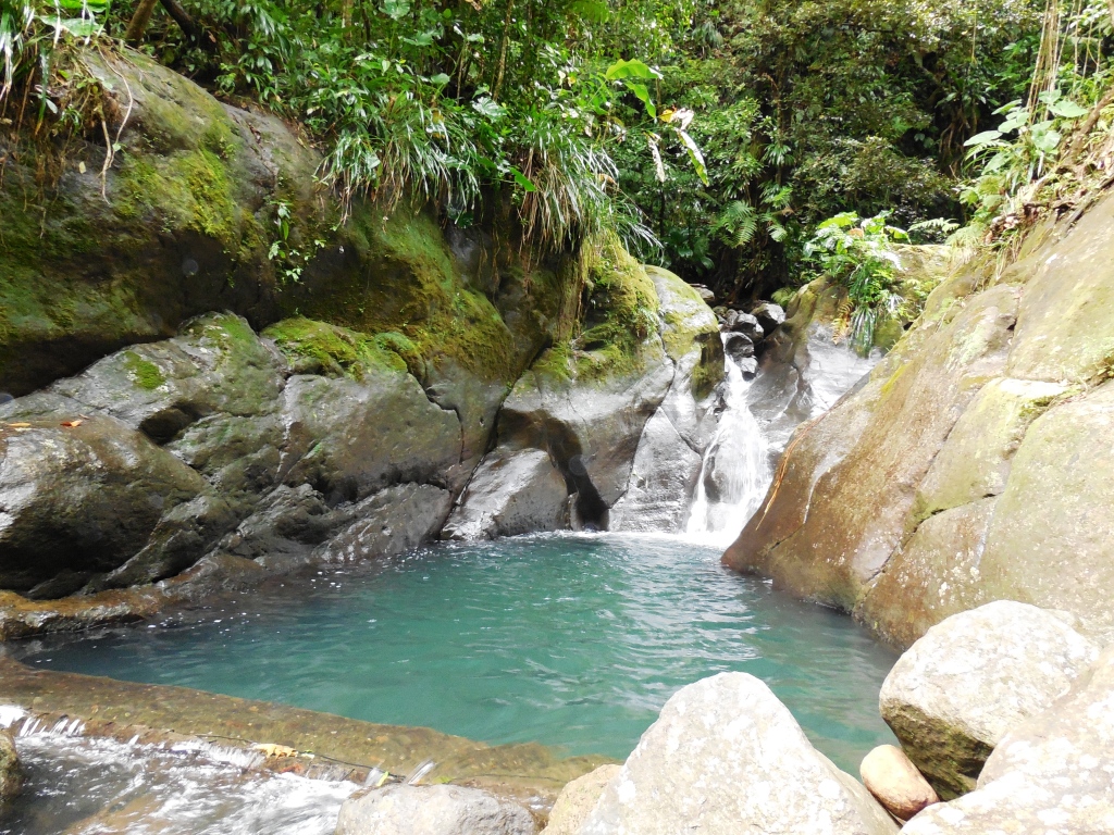 Lamatéliane Guadeloupe, le blog Baignade au Bassin Bleu