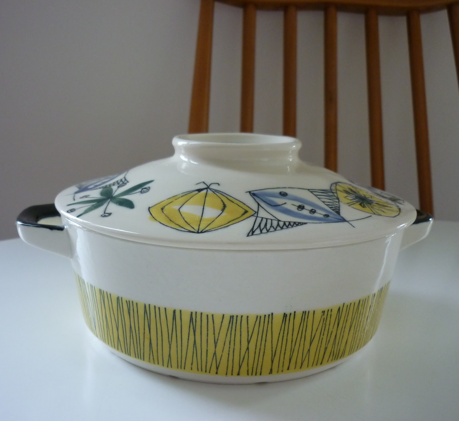 Ruby's Rooms Norwegian ceramics