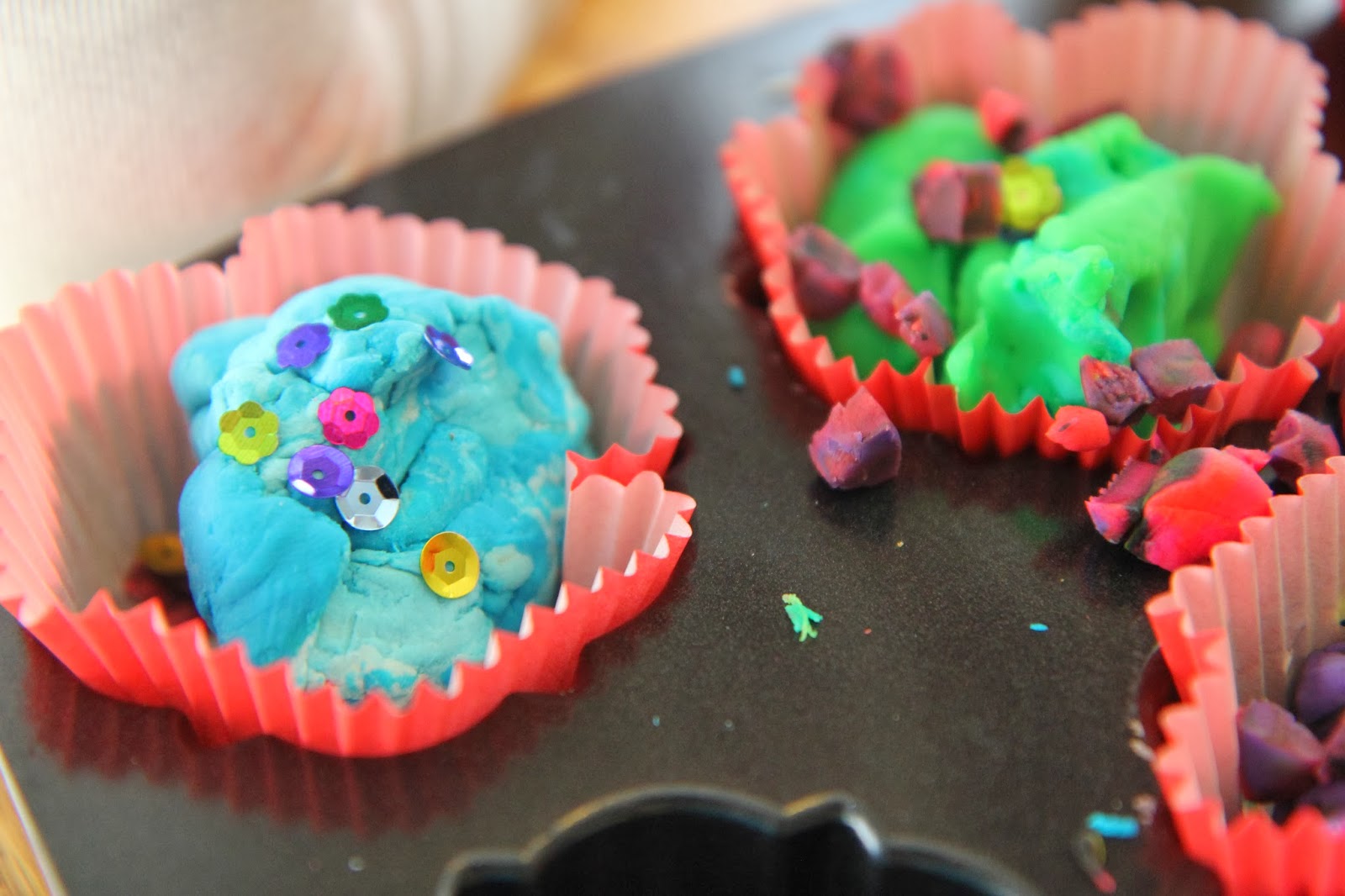 Toddler Approved! Cupcake Craft for Kids {Laura Numeroff Virtual Book