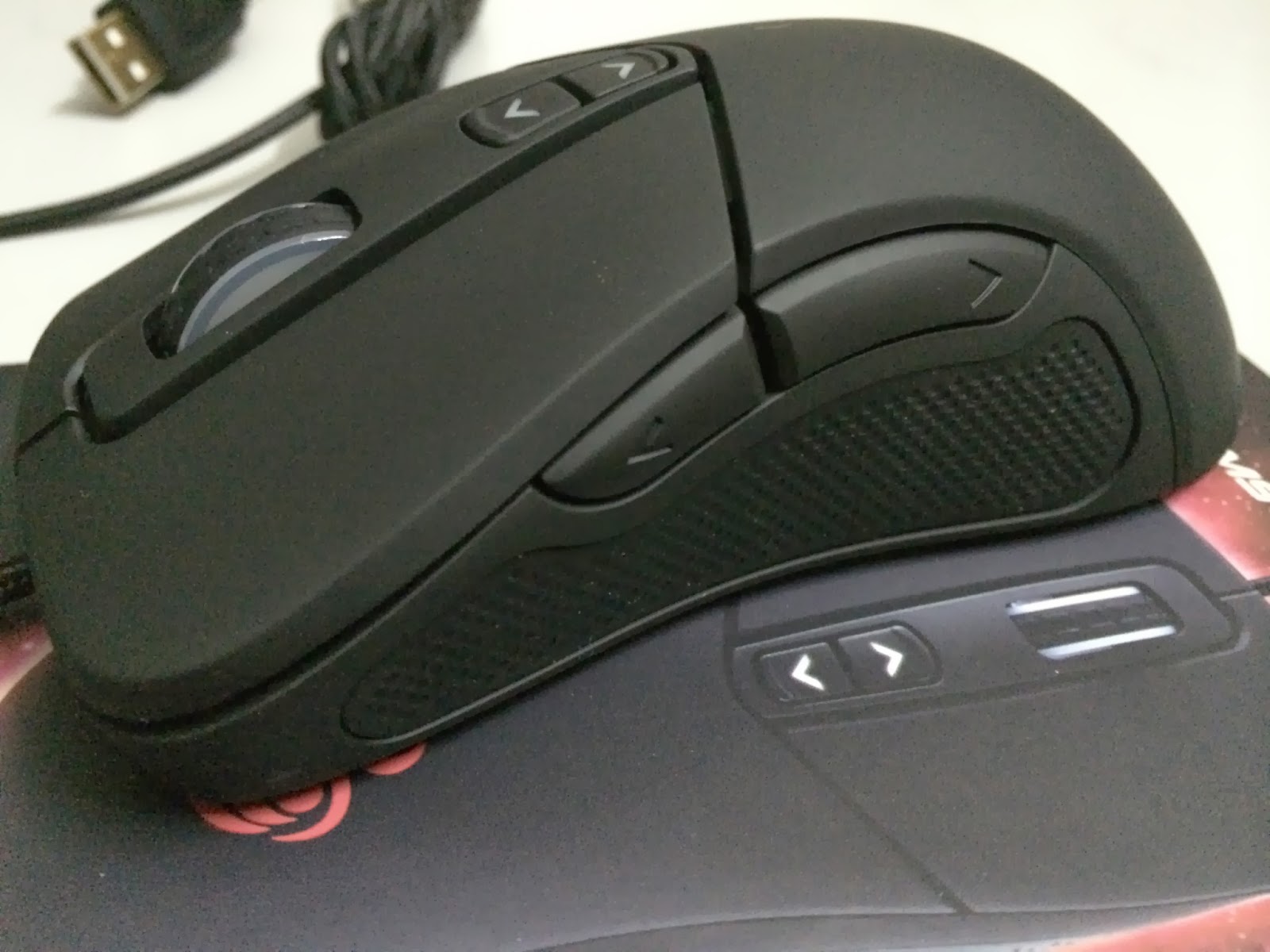 A Sneak Preview On The CM Storm Mizar Laser Gaming Mice 16