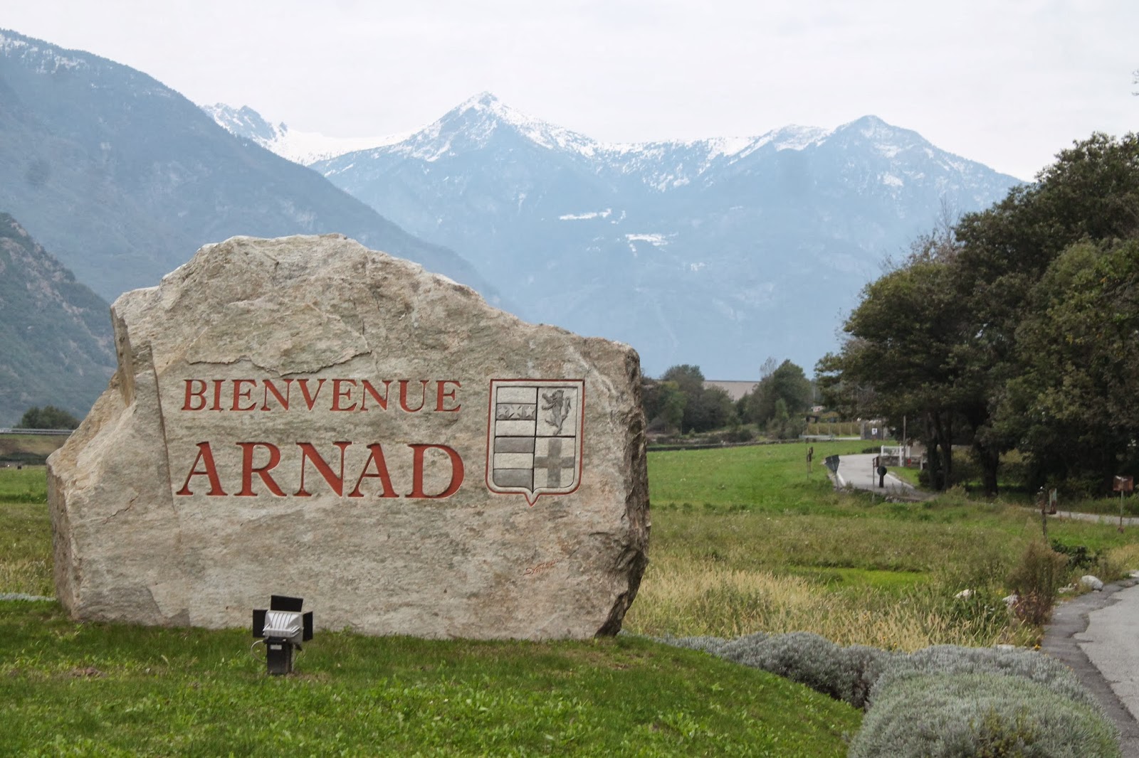 fuma che 'nduma Passeggiando per Arnad