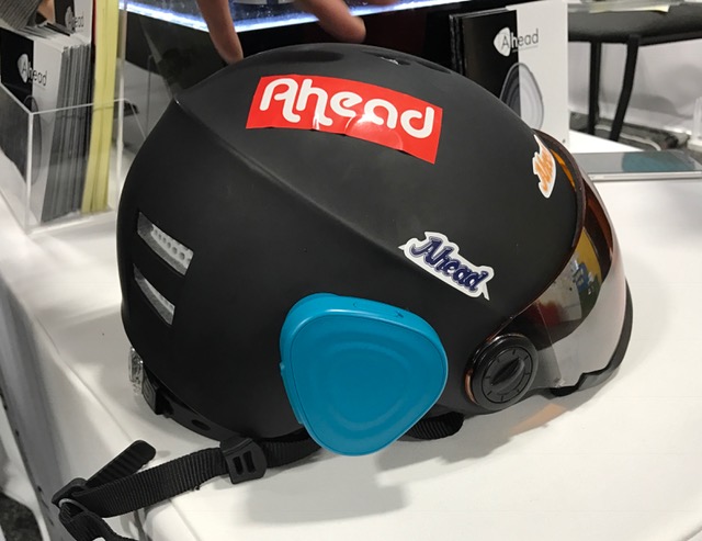 hard hat with bluetooth speakers