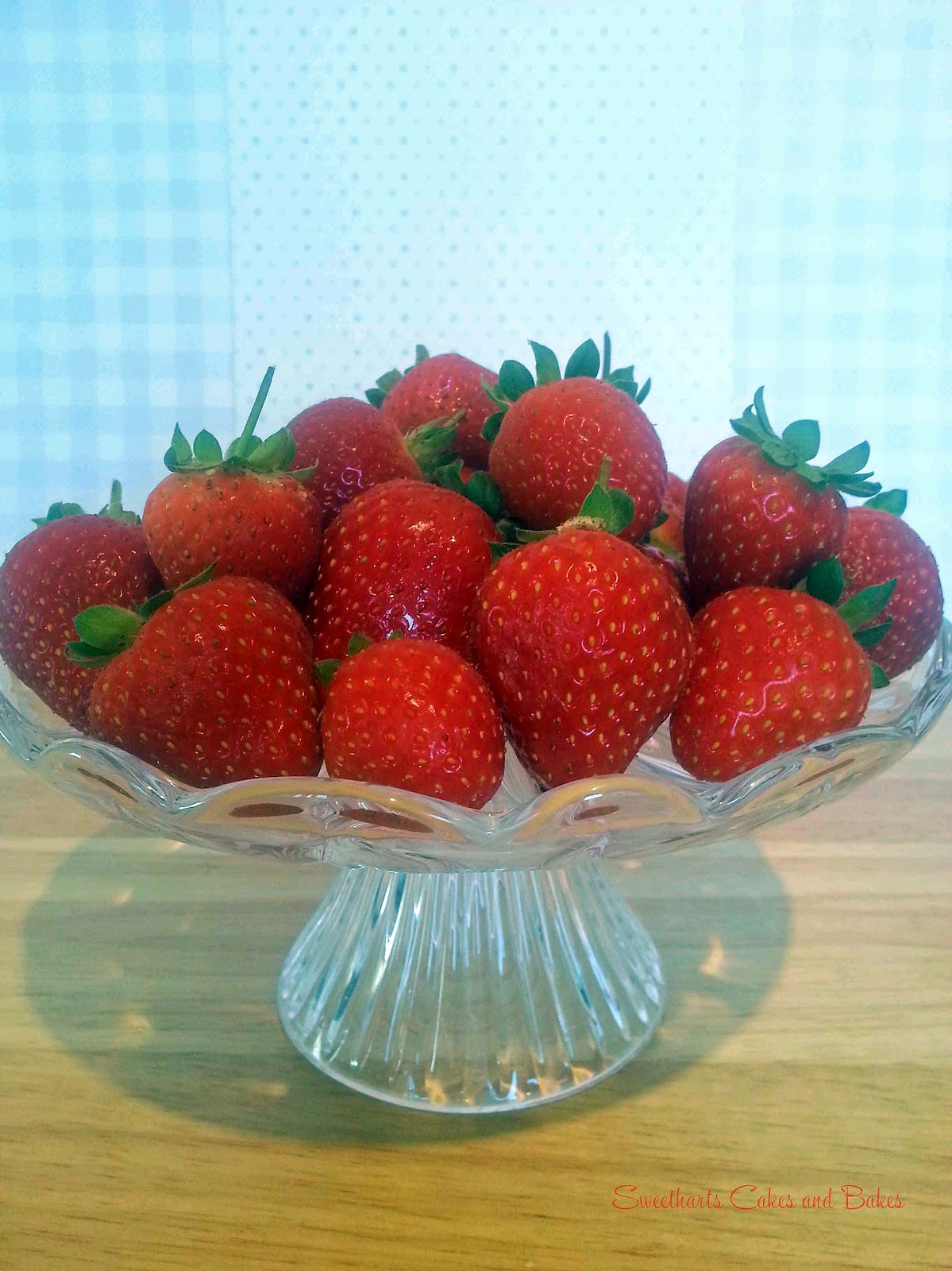 chocolate cake strawberry