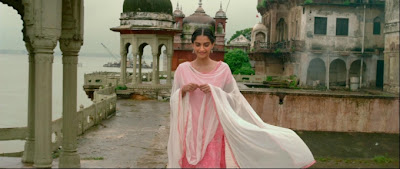 'Raanjhnaa' New stills starrer Dhanush & Sonam Kapoor
