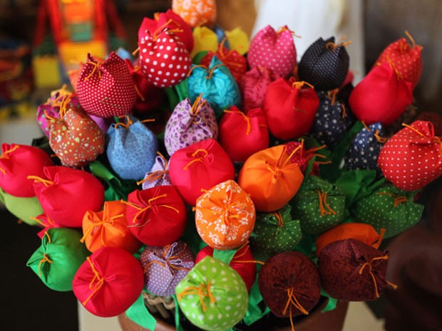 BraArte Flores de Tecido Artesanato Com Madeira E Tecido ~ BraArte Flores de Tecido