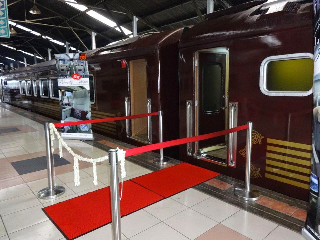 Exteriornya gan Exterior_kereta_api_wisata