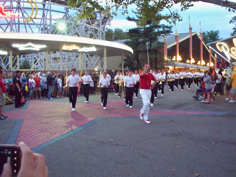 Crownover Family Blog Kennywood Fall Fantasy Parade