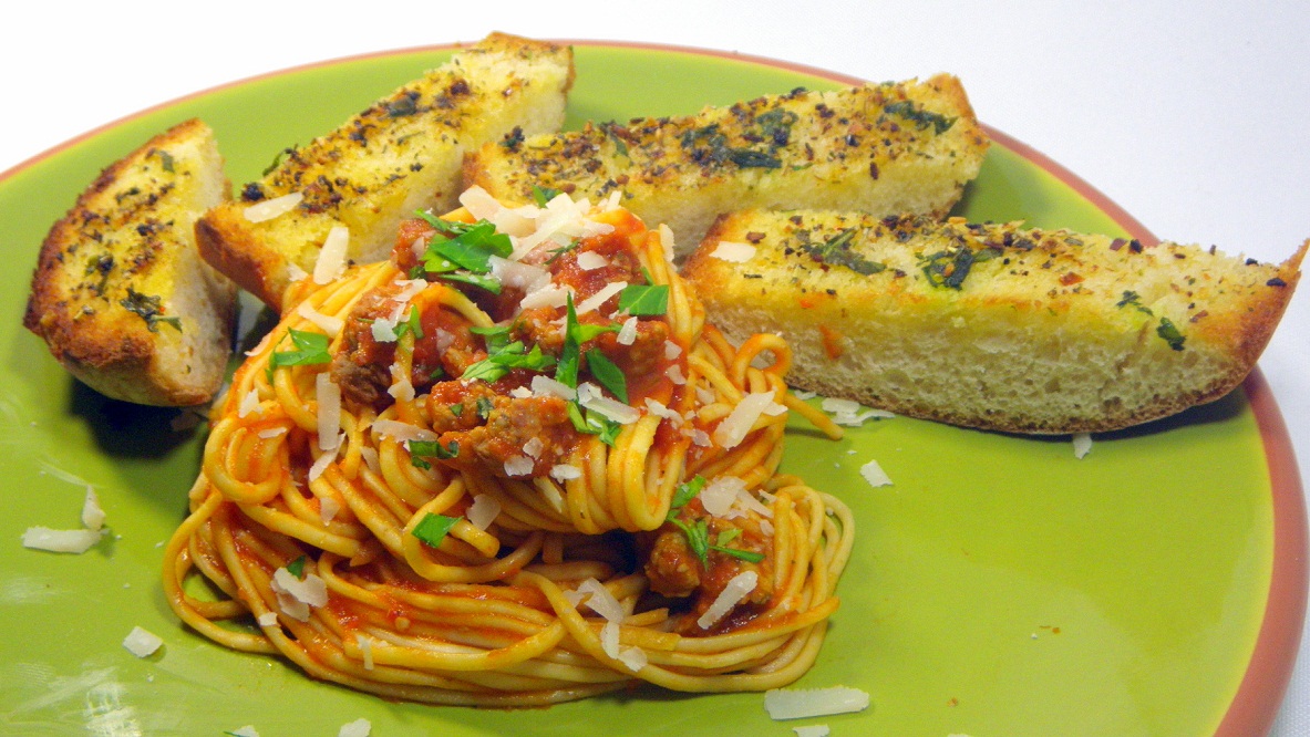 52 Ways to Cook Tuscan Ragu Sauce with Spaghetti in a Crock Pot (Spaghetti con ragù Toscano)