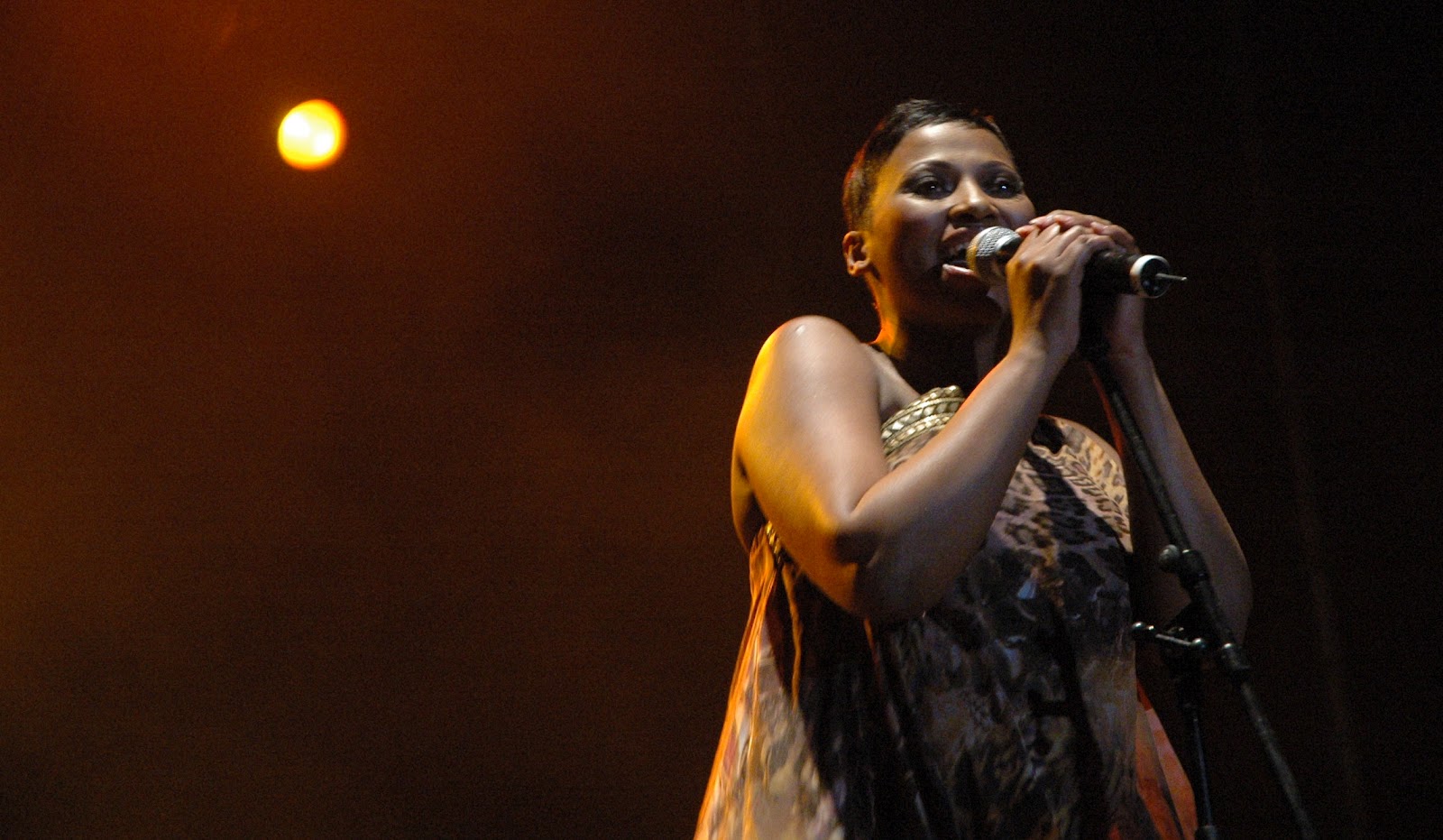 AUDIO ENGINEERING TECH NOTES Sound Advice as per request How to use 2