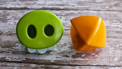 Angry Bird Lip Pops - www.mamabelly.com