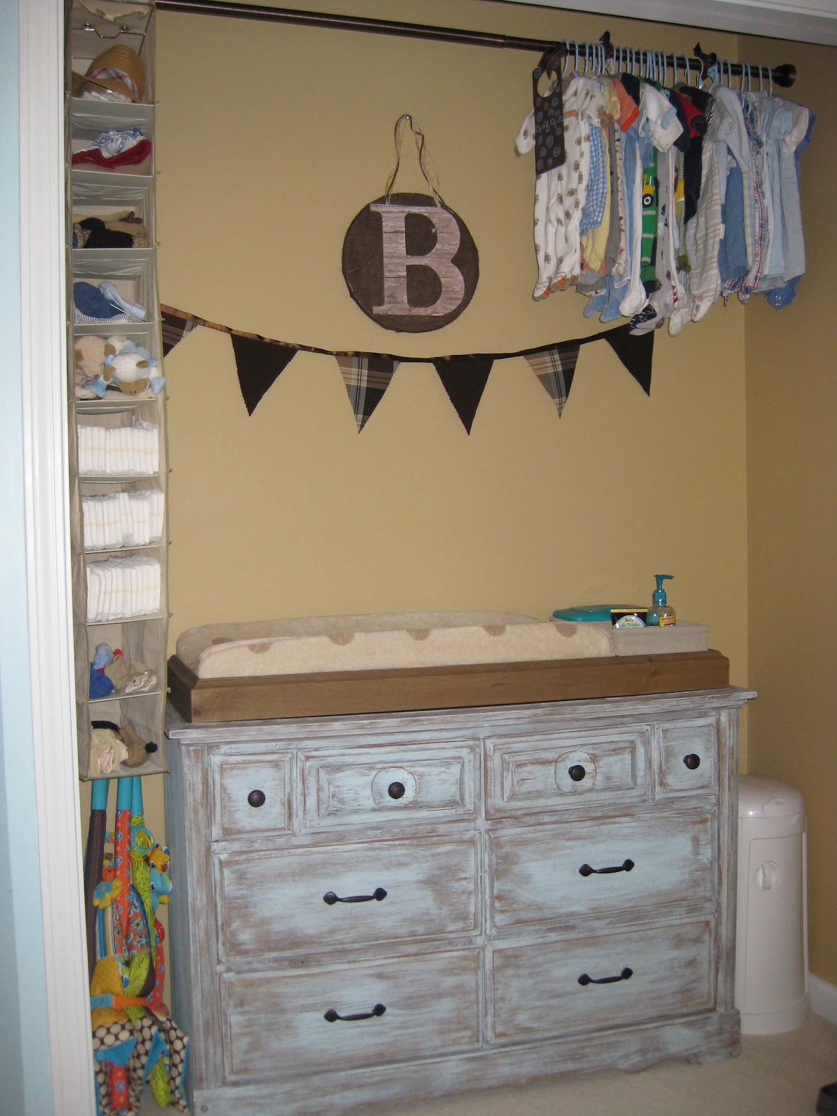 Watch the Thames' Run Brantley's "All Boy" Nursery