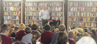Bob Burke reads from ‘The third pig detective agency’ at Kilrush Library