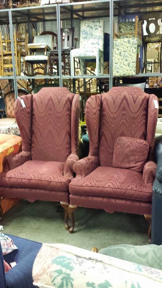 FOCAL POINT STYLING Around Town The Red Collection Consignment Shop