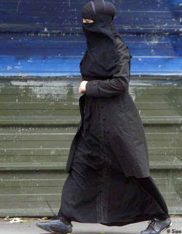 Hijab niqab tchador burqa