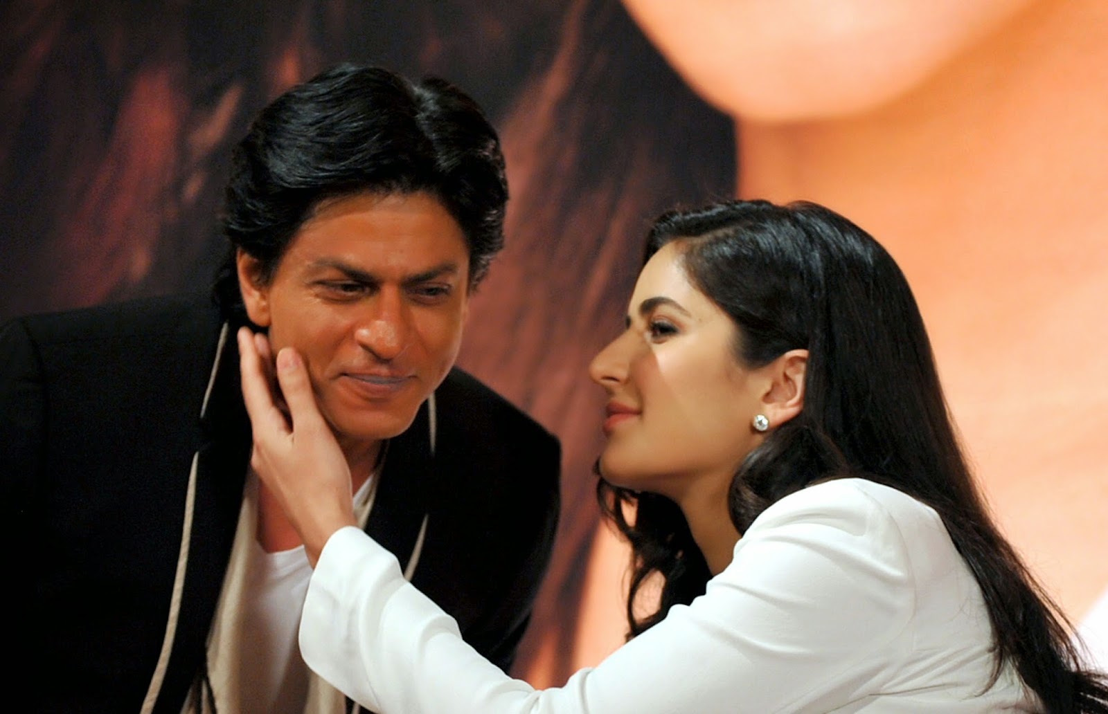 Katrina Kaif denies being a part of ‘Raees’ with Shahrukh Khan - Images