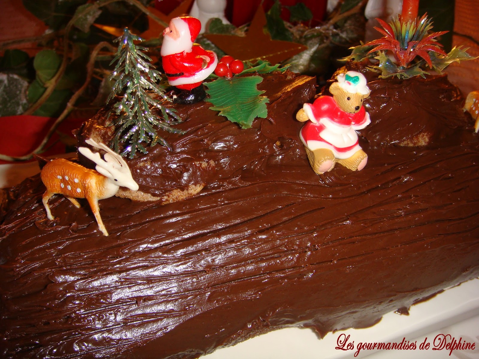 Bûchette de Noël au chocolat, cœur caramel beurre salé - La