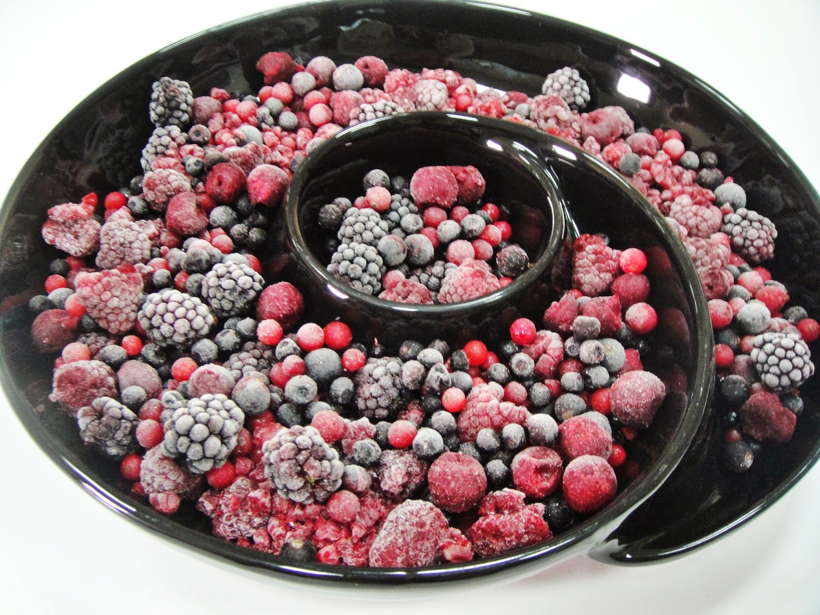 Maryam's Culinary Wonders 809. Frozen Berry with Hot White Chocolate Sauce