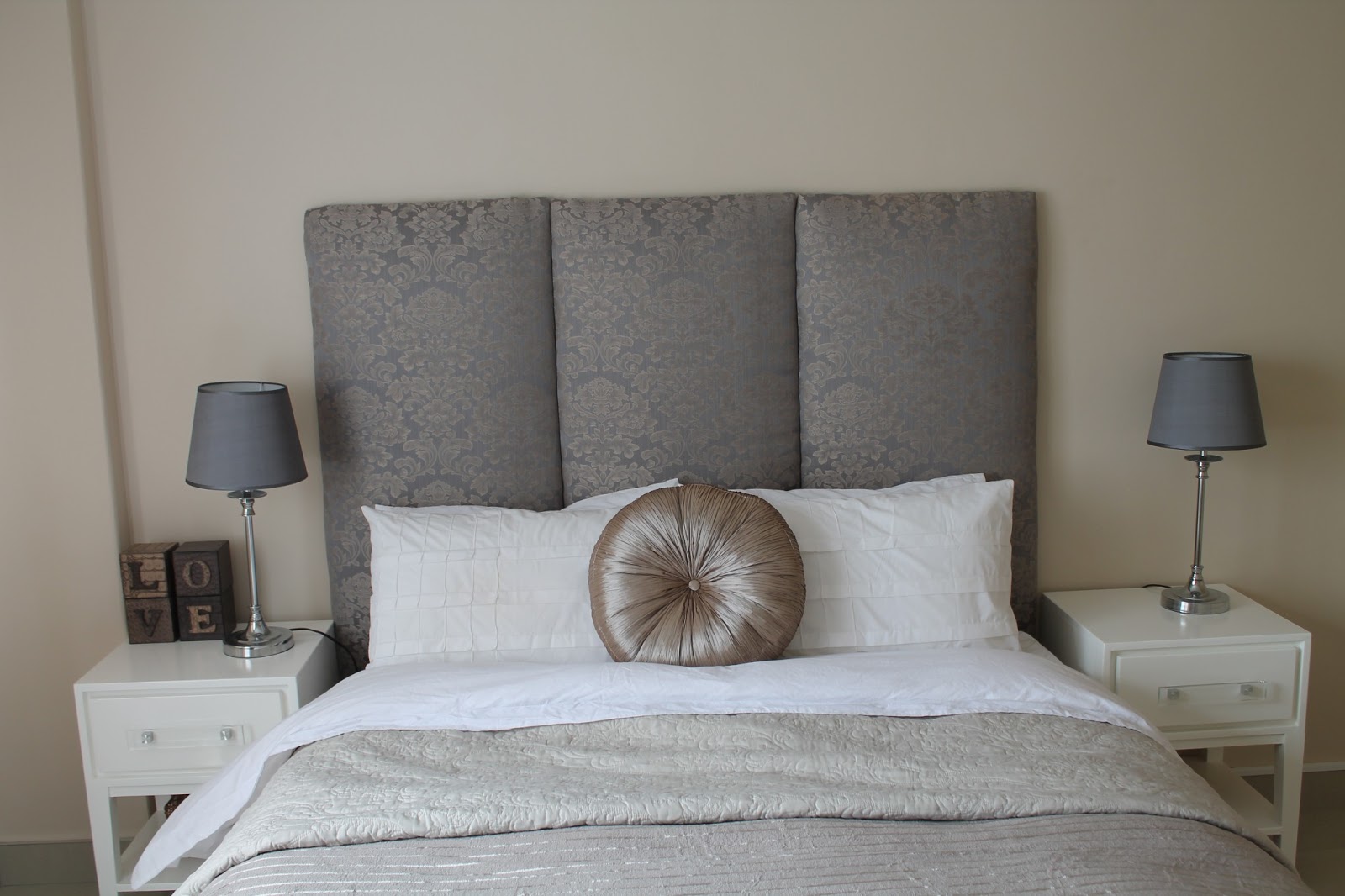 Custom Carpentry White Modern Bedroom Set