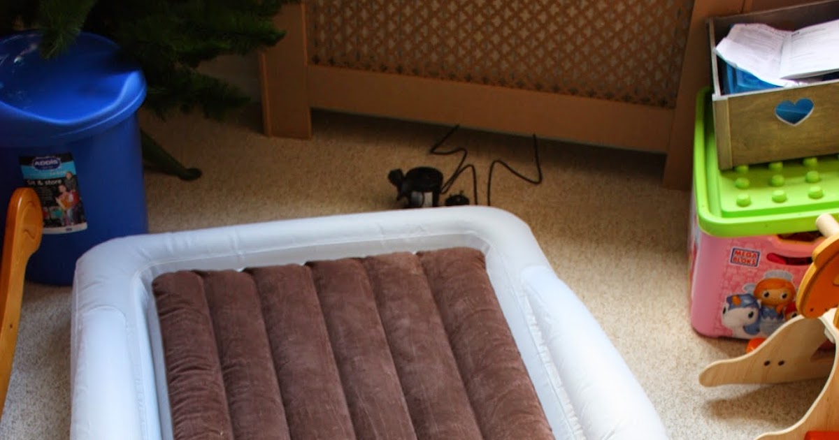 Mellow Mummy The Shrunks Toddler Travel Bed Review Taking life as it