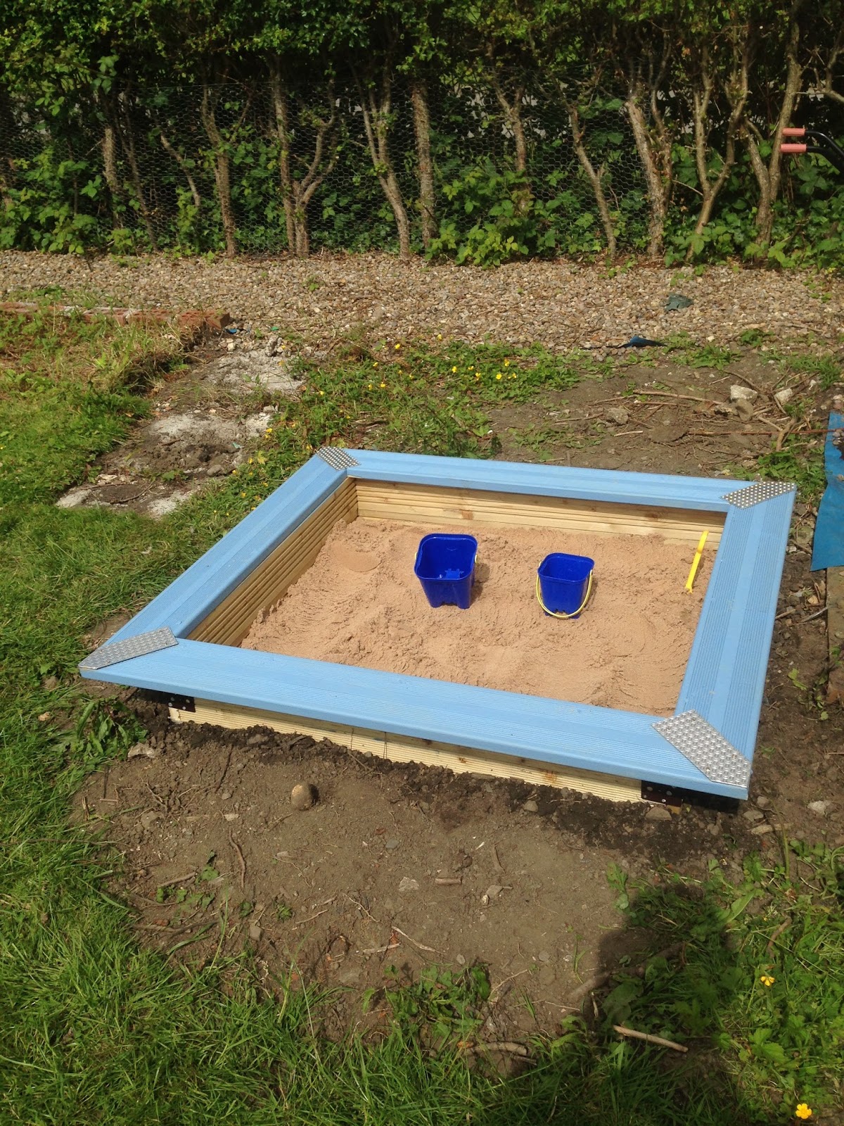 How to Build a Children's Sandpit B&Q DIY Challenge The Yorkshire