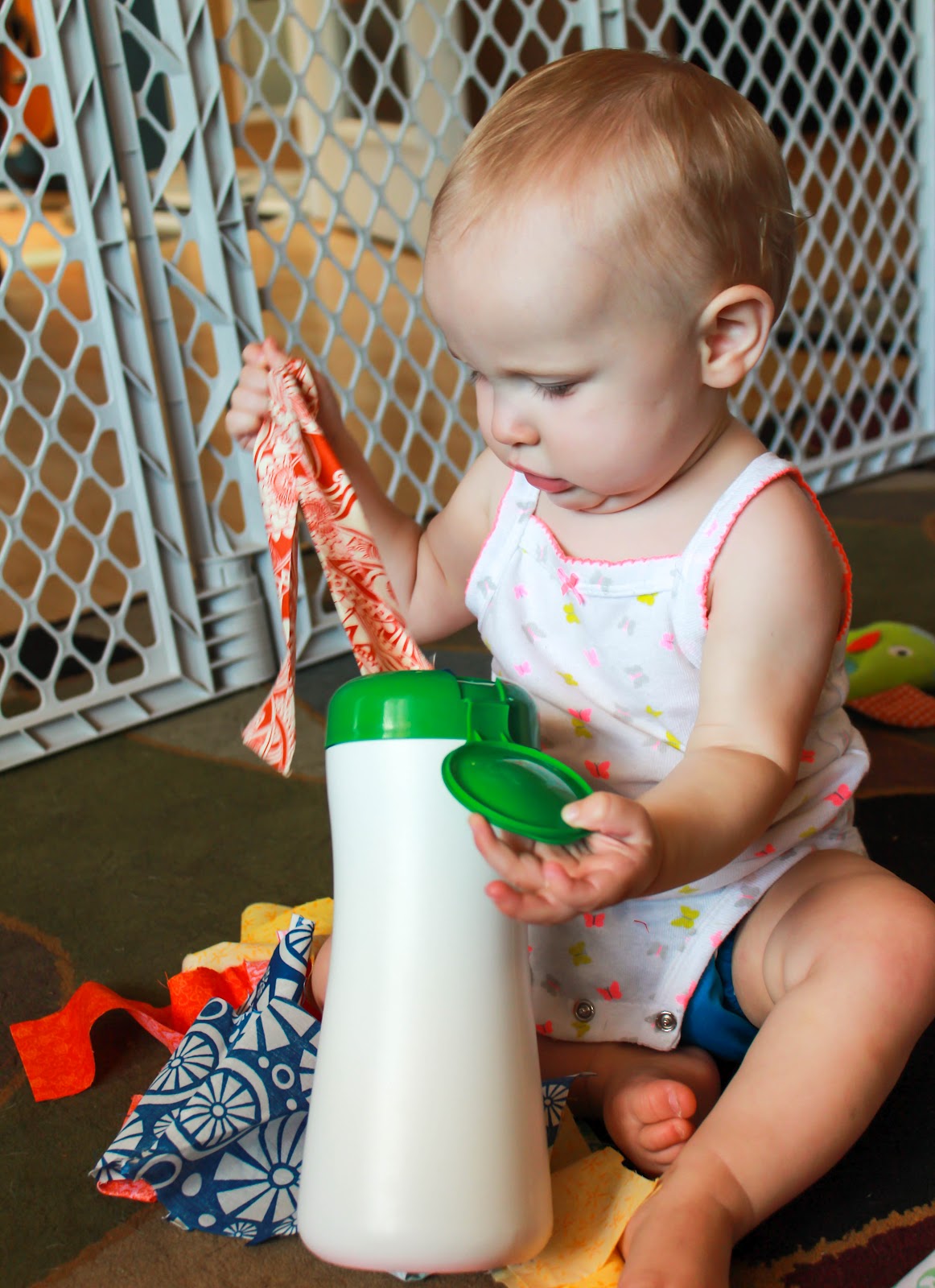 The Novice Home Turn a Puffs Container into a Toy