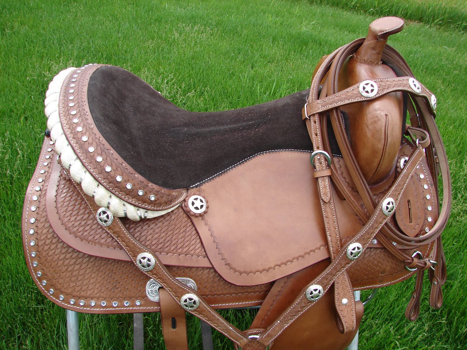 English , Western. Horse. Pony .Mini Saddles and Tack for Sale 15", 16