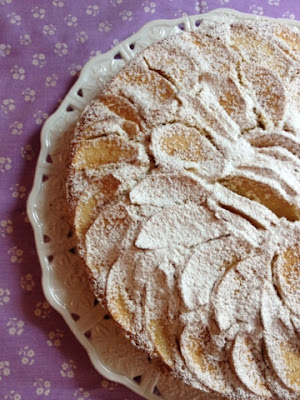 Torta di mele... e una coccola per me!