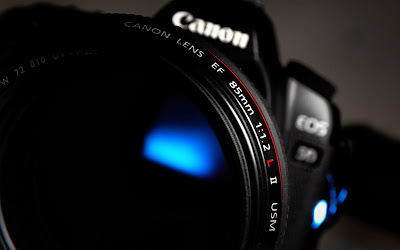 canon-camera-close-up-wallpaper-2560x1600
