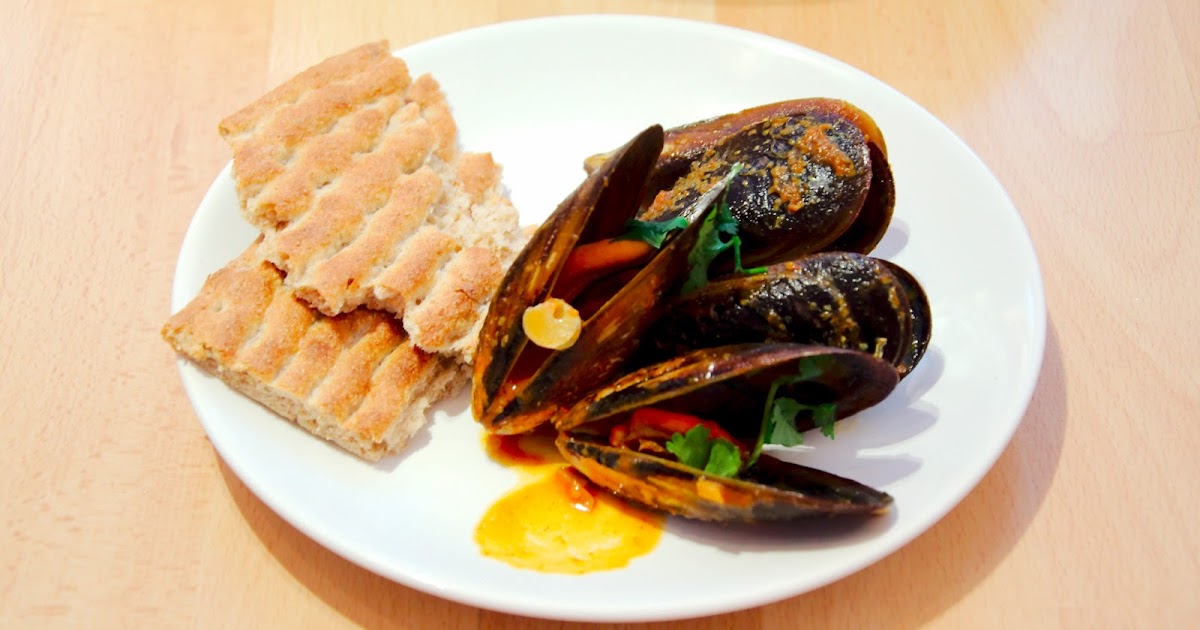 Lemo's Universe: Marokkanische Miesmuscheln mit Afghanischen Naan Brot