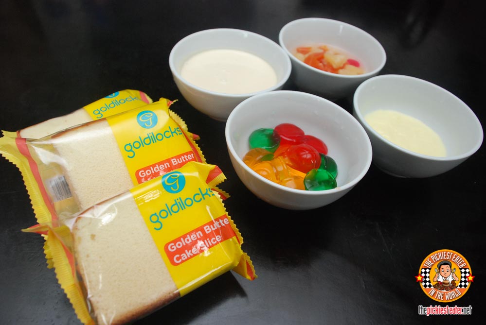 Most wedding cakes for the holiday: wedding anniversary cake topper ideas THE PICKIEST EATER IN THE WORLD: AN EASY GOLDILOCKS CAKE SLICE KIDDIE