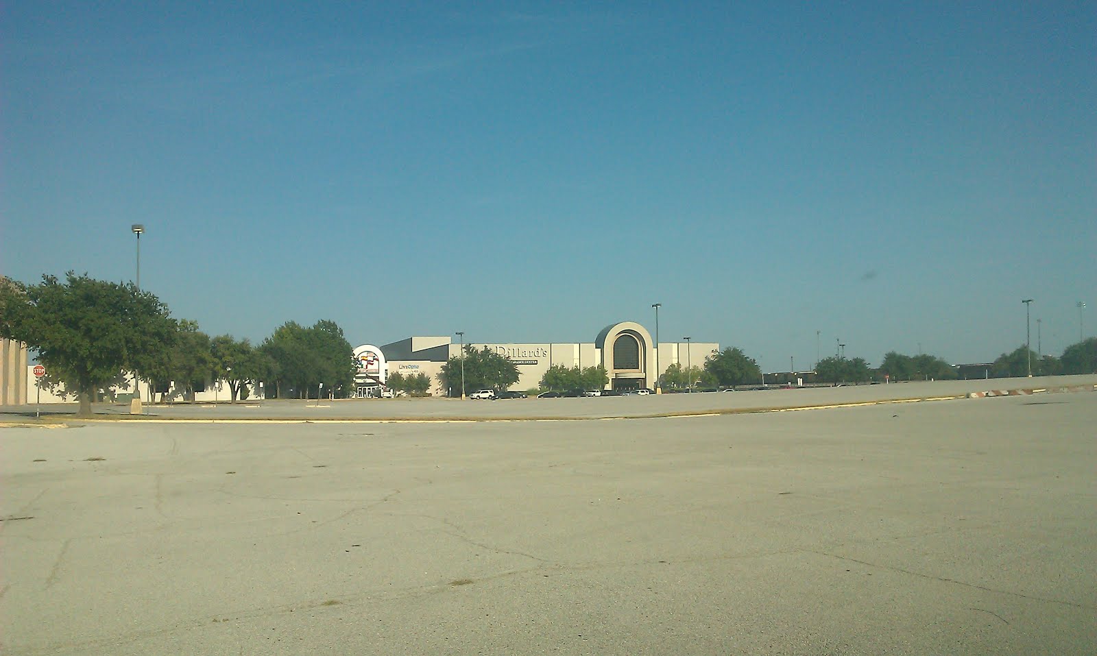 The Louisiana and Texas Retail Blogspot Six Flags Mall Arlington Texas