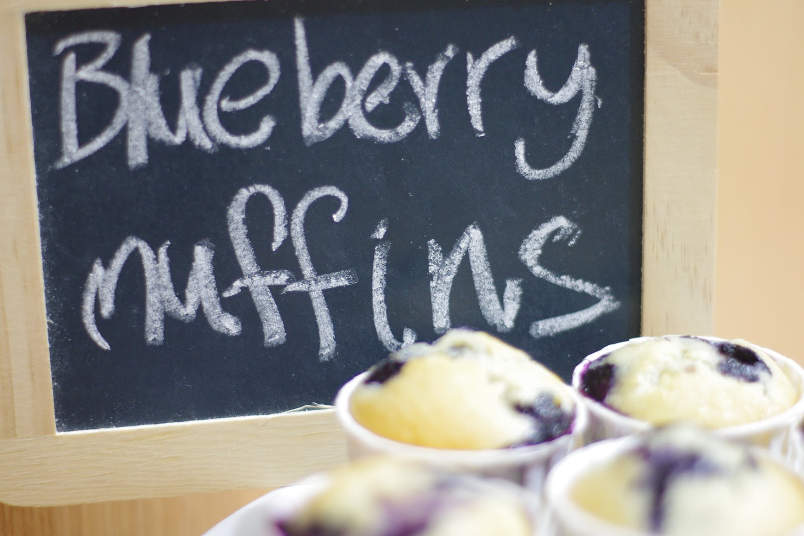 HUNDRED PLEATS & BAKING Hummingbird Bakery Blueberry muffins