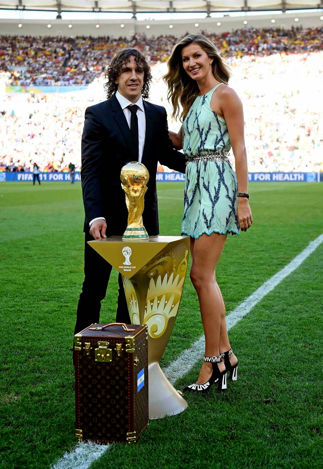 2nd Louis Vuitton travel case for the FIFA World Cup Trophy