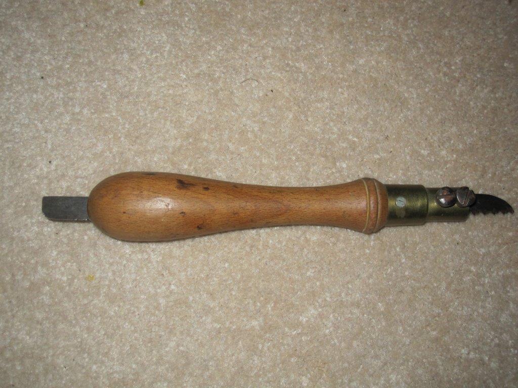 The Valley Woodworker Specialty saws, cutting curves