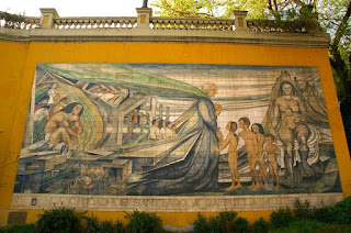 Mural en homenaje a Gabriela Mistral, realizado en cerámica Mural en homenaje a Gabriela Mistral, realizado en cerámica