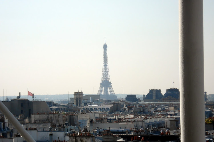 Nad dachami Paryża 